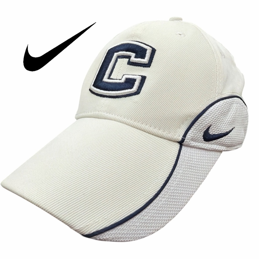 Nike UConn Huskies Fitted‎ White and Blue Hat